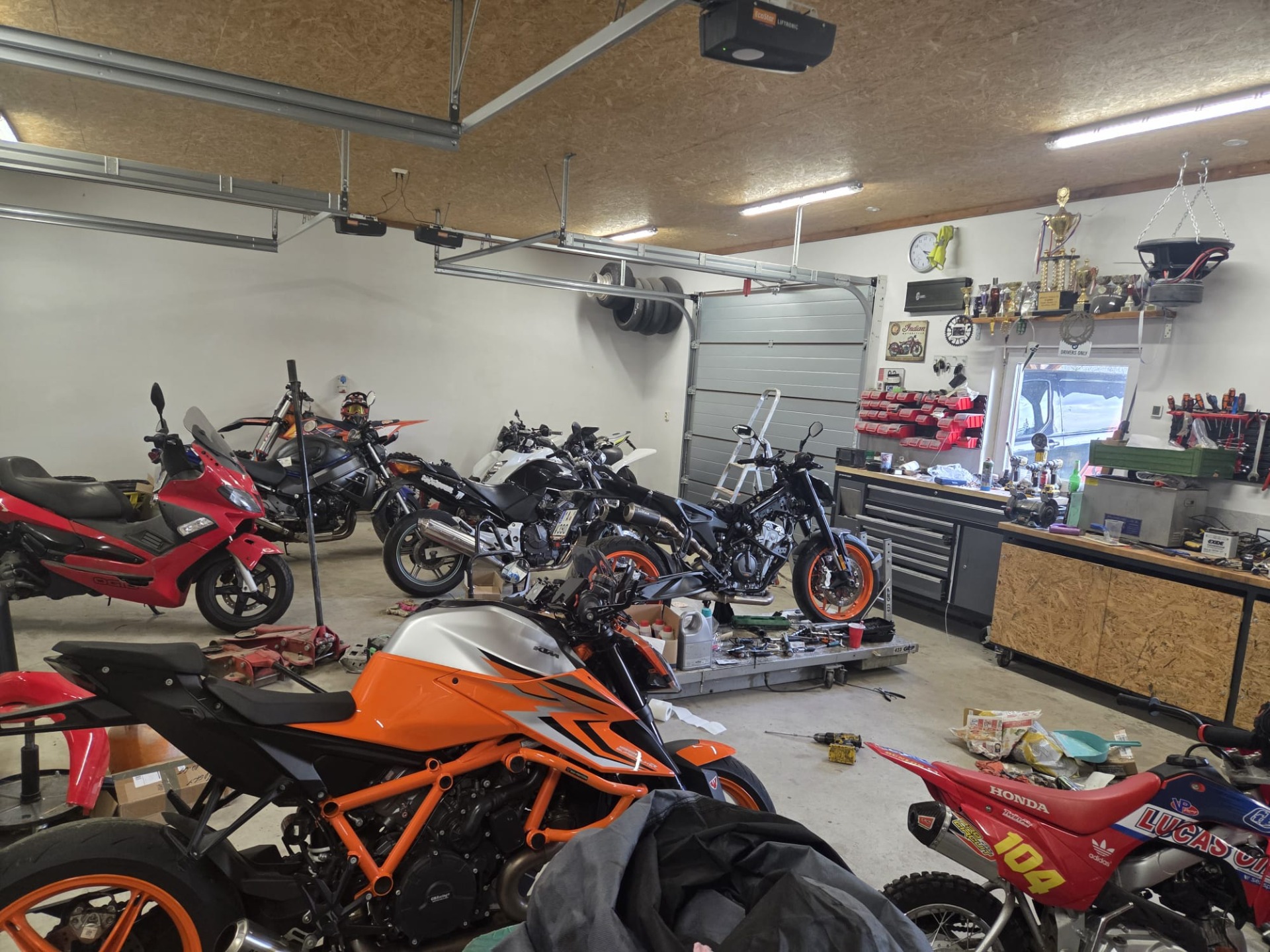 motoservis, pneuservis, opravy moto Teplice
